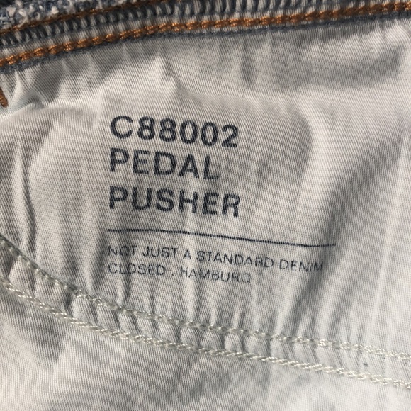 Closed Pedal Pusher Jeans - Picture 7 of 9